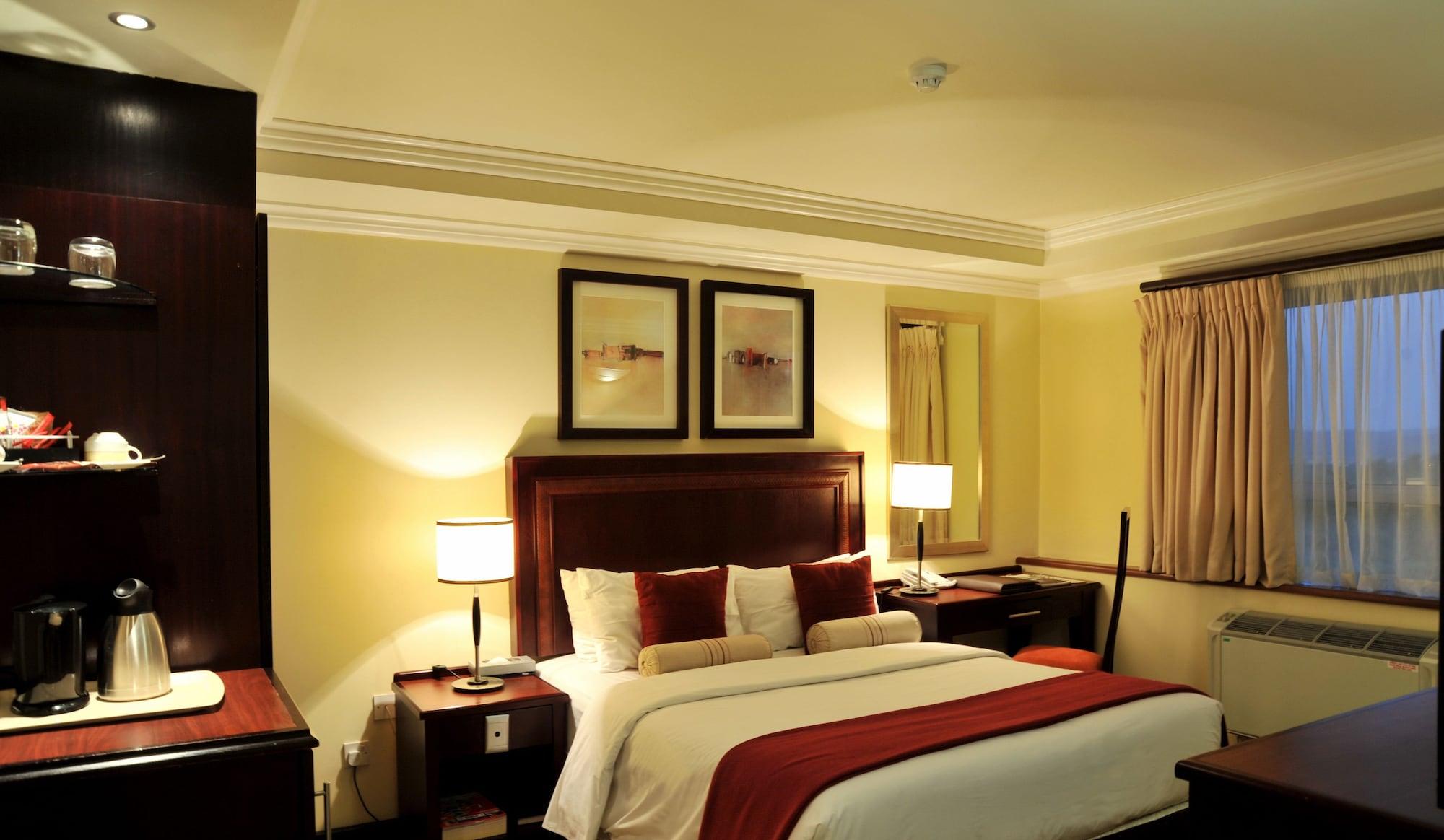 Cresta President Hotel Gaborone Extérieur photo